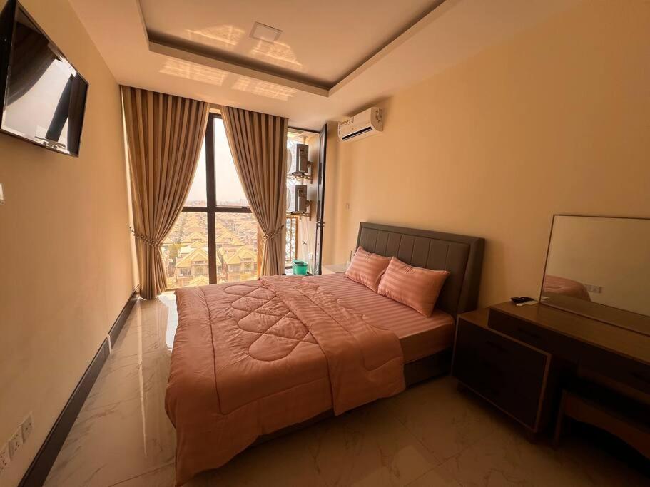 Ideal Budget And Cozy Private With Amazing Pool By Sym C738 * Phnom Penh