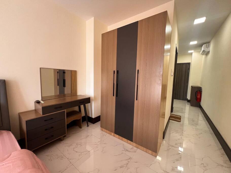 Ideal Budget And Cozy Private With Amazing Pool By Sym C738 Apartment
