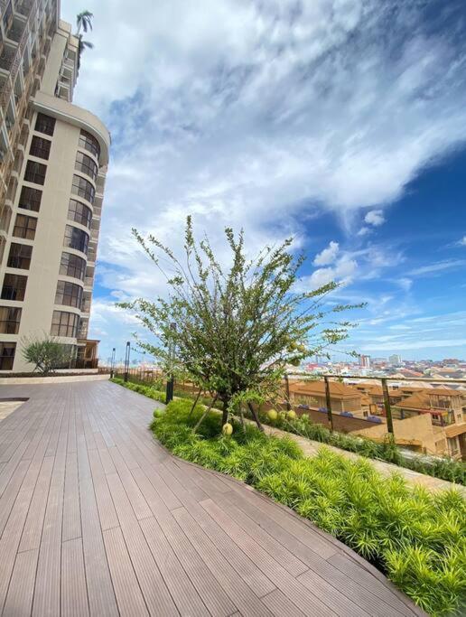 Apartment Ideal Budget And Cozy Private With Amazing Pool By Sym C738